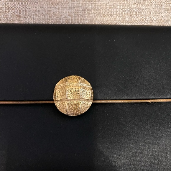 Sold ——— do not offer ———Yves Saint Laurent - Picture 2 of 6